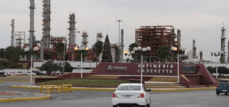 Samuel Garcia solicitará a AMLO mil 600 mdp para refinería de Pemex