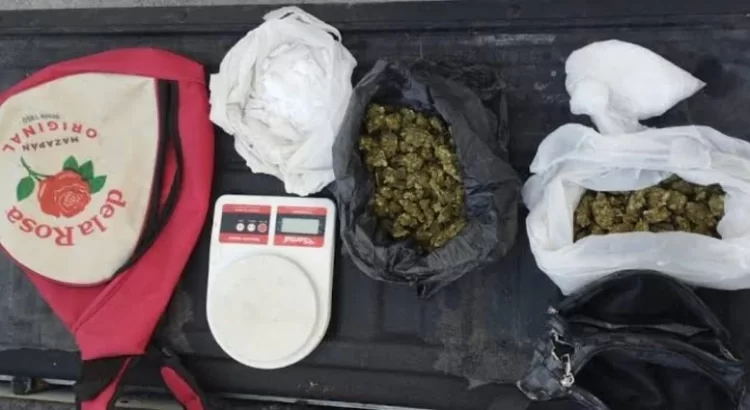 Capturan a 2 hombres con medio kilo de droga en Monterrey