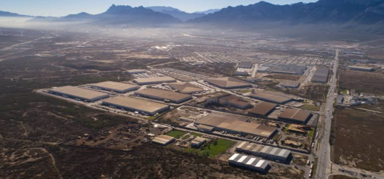Nearshoring y Tesla dejan a Monterrey casi sin naves industriales disponibles