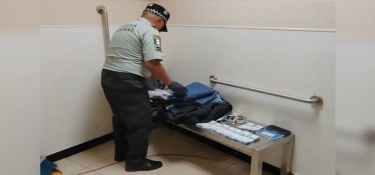 Capturan a hombre en el Aeropuerto de Monterrey con más de medio millón de pesos