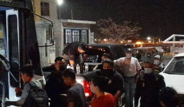 Rescatan a 36 migrantes y capturan a 2 traficantes de personas en Monterrey