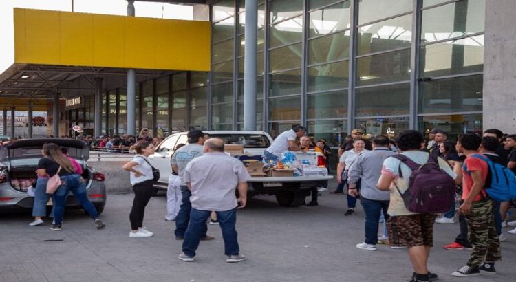 Brinda asistencia a migrantes en Monterrey
