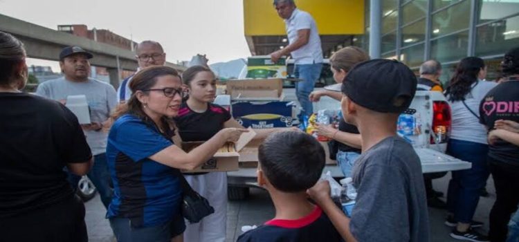Gobierno de Nuevo León continúa apoyando a migrantes