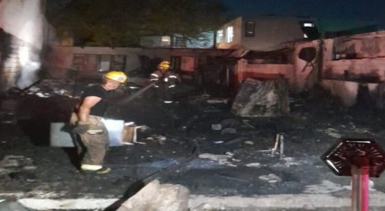 Se incendian tejabanes en Monterrey