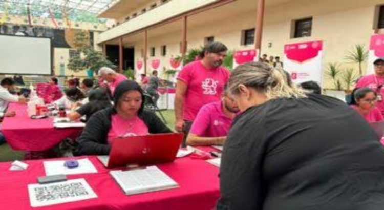 Realizan brigada de salud para comunidad artística en Monterrey