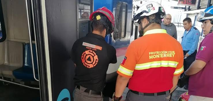 Hombre muere al caer a las vías del Metro de Monterrey
