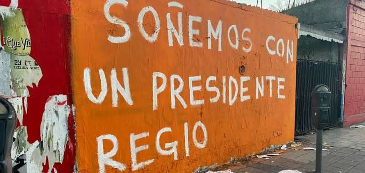 Pintan bardas en apoyo a Samuel García en calles de Monterrey