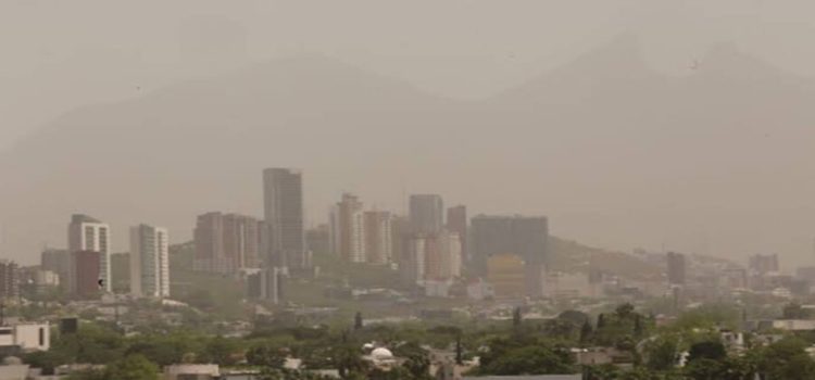 Monterrey amanece con muy mala calidad del aire