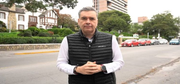 Waldo Fernández critica abandono de obras en el centro de Monterrey