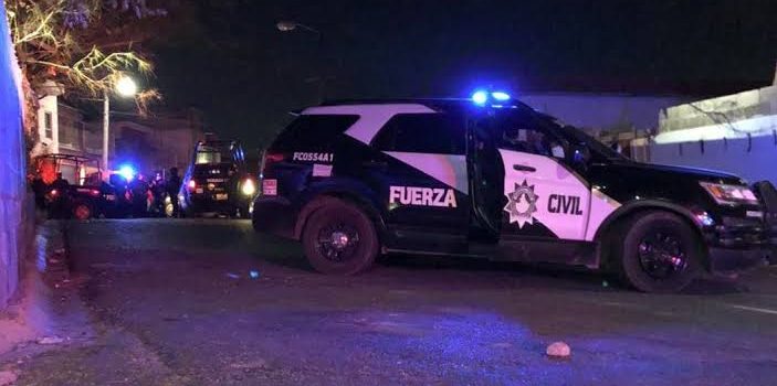 Balacera deja un muerto y varios vehículos dañados en colonia Fomerrey 35 en Monterrey