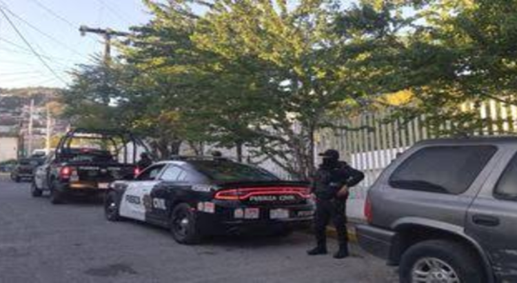 Roban cableado e incendian salones de secundaria en Monterrey