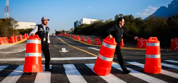 Gobierno de Monterrey anuncia alternativas viales en zona poniente ante regreso a clases