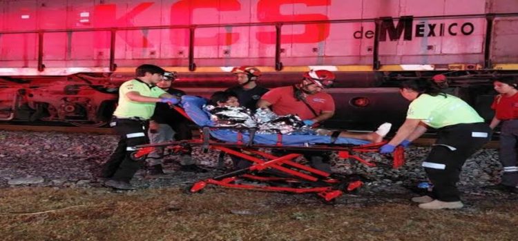 Hombre sufre semi amputación tras paso de tren en Monterrey
