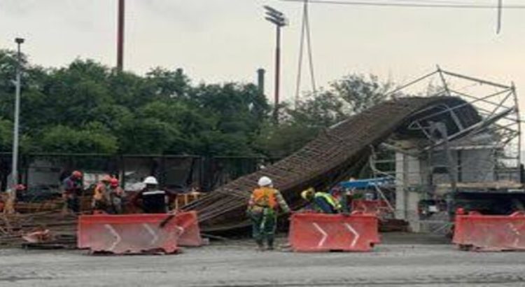 Colapsa columna de varillas en obras de la Línea 6 del Metro en Monterrey