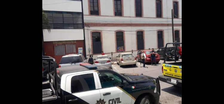 Llamada de amenaza en escuela secundaria en Monterrey causa movilización