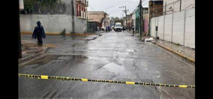 Muere pareja tras ser atropellada por conductora presuntamente ebria en Monterrey