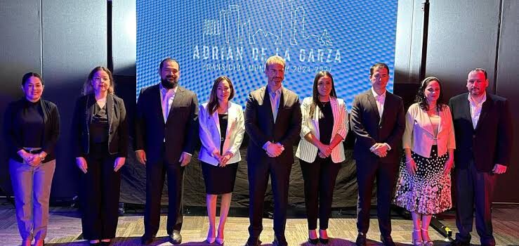 Adrián de la Garza, alcalde electo de Monterrey, presenta a su equipo de transición