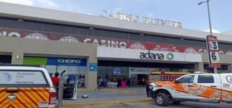 Reportan incendio dentro de un casino en Monterrey