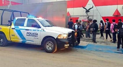 Comando secuestra a alumna de preparatoria en Monterrey