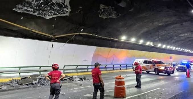 Cae concreto y cierran por completo Túnel de la Loma Larga en Monterrey